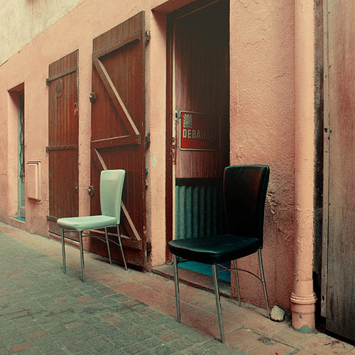 Les 2 chaises de Debaillie (2010)