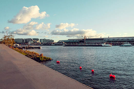 De l'autre côté (2012)