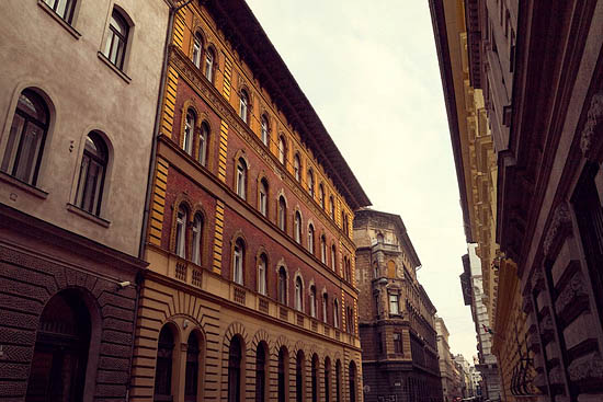 En levant la tête (2012)