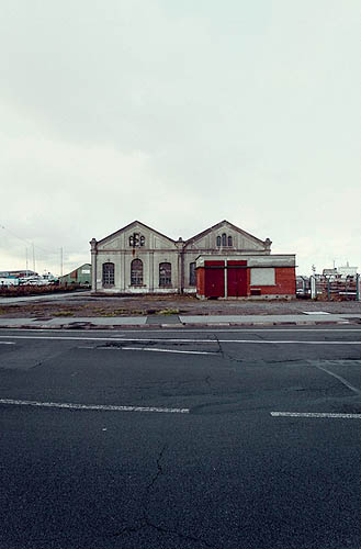 Double hangar (2012)