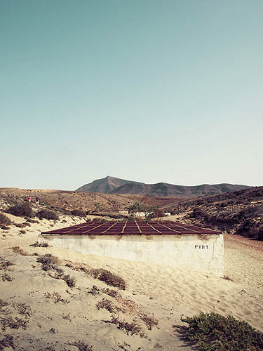 Des grilles dans les dunes (2012)