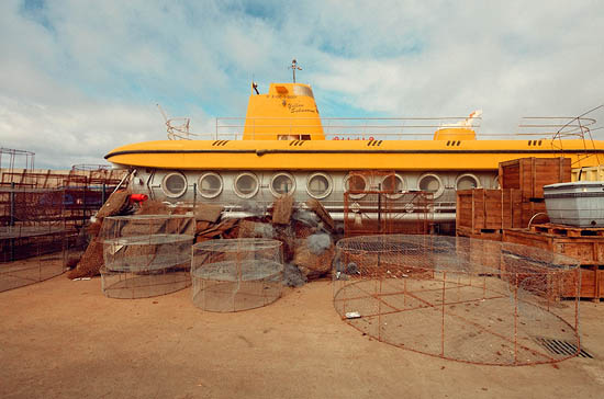 Yellow submarine (2013)