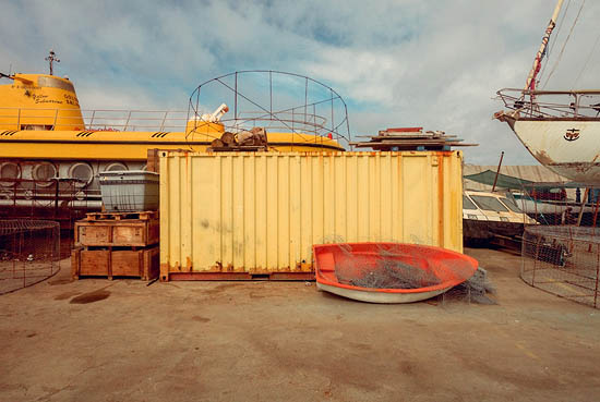 Yellow container (2013)