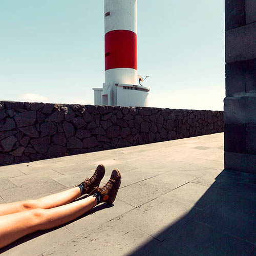 Les jambes au soleil, presque à l'abri du vent (2014)