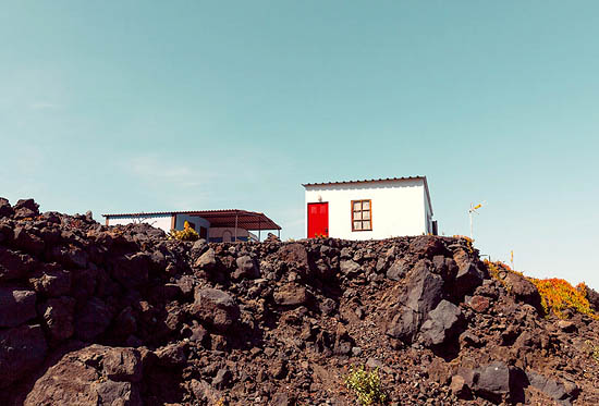 Une porte rouge (2014)