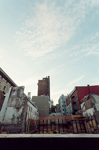 Au dessus du mur, un autre chantier (2014)