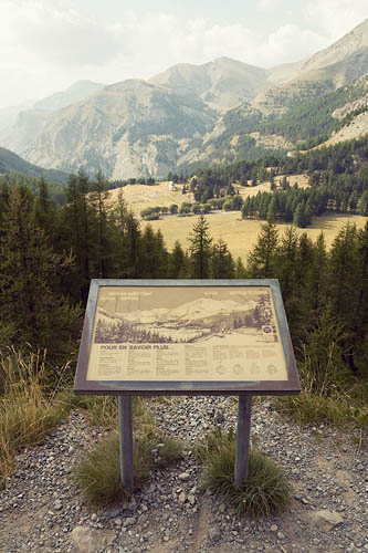 POUR EN SAVOIR PLUS... (2015)