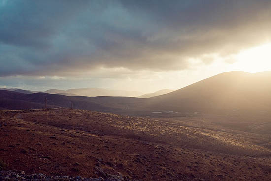 Belle lumière dans les montagnes (2015)