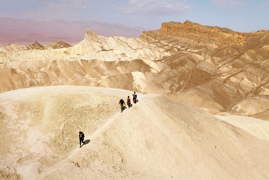 4 randonniers dans la Vallée de la Mort (2016)