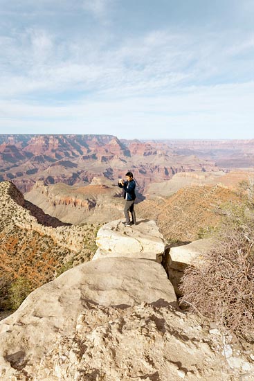 Asian kid au bord du Grand Canyon  (2016)