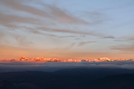 Sunset mountains et océan de nuages (2017)