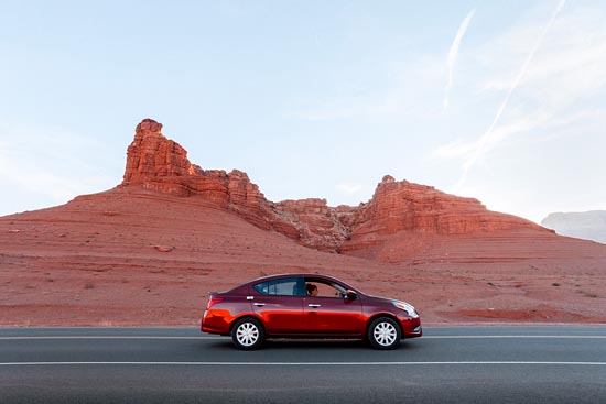 Red car et roches rouge (2017)
