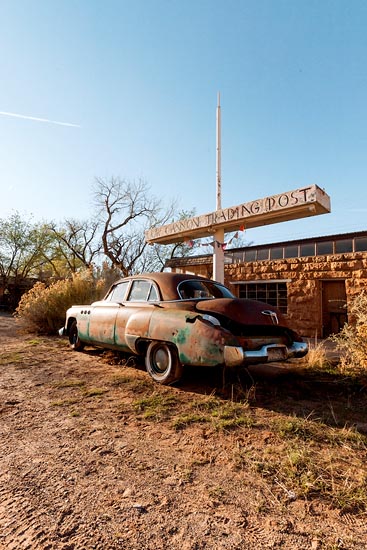 Vintage car à Cow Canyon Trading Post III (2017)