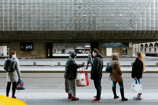 En attendant le tram I / Prague (2019)
