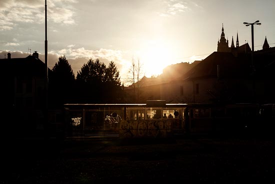 Arrêt de tram en fin de journée / Prague (2019)