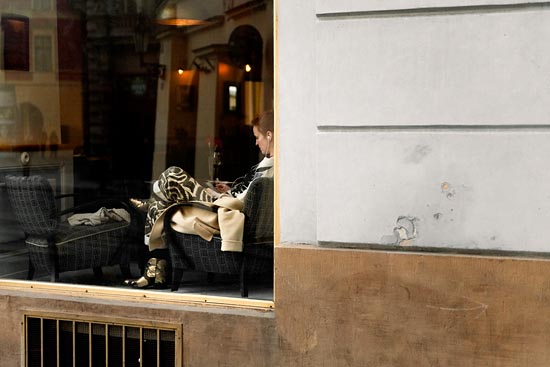 La femme aux bottes dorées / Prague (2019)
