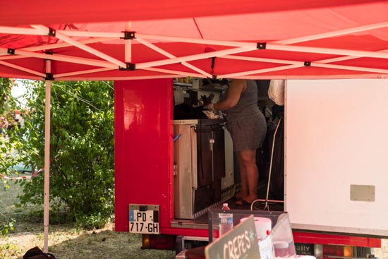 Red Food Truck / France (2020)