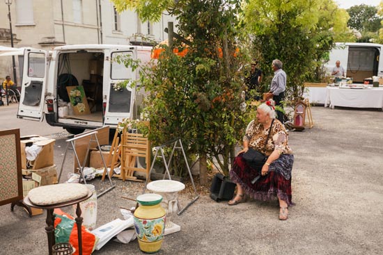 Vieille dame de brocante / France (2020)