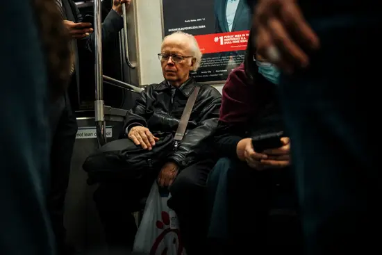 Sleeping Métro / New York, USA (2022)