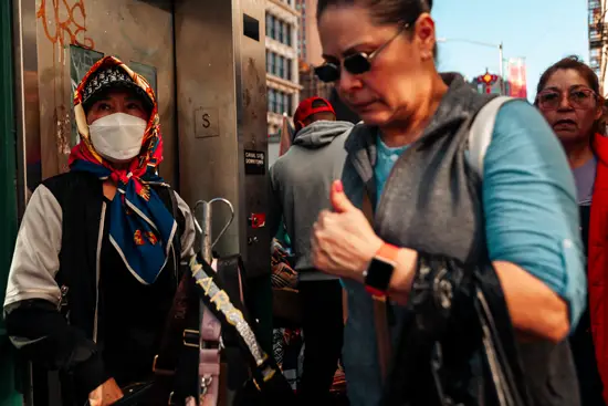 Pouce en l'air / New York, USA (2022)