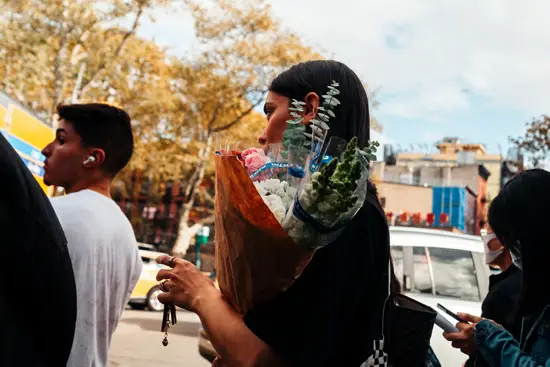 La fille au bouquet / New York, USA (2022)