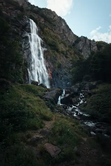 Une cascade / Suisse (2023)