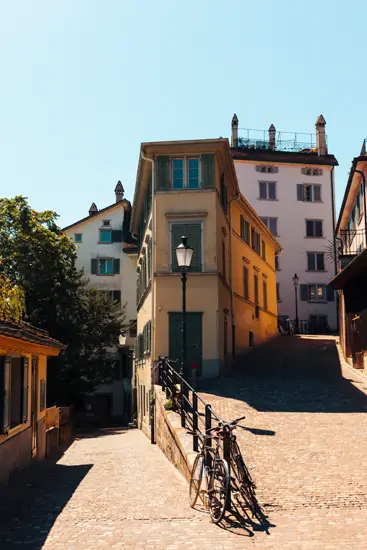 Coin de rue et biclous / Suisse (2023)