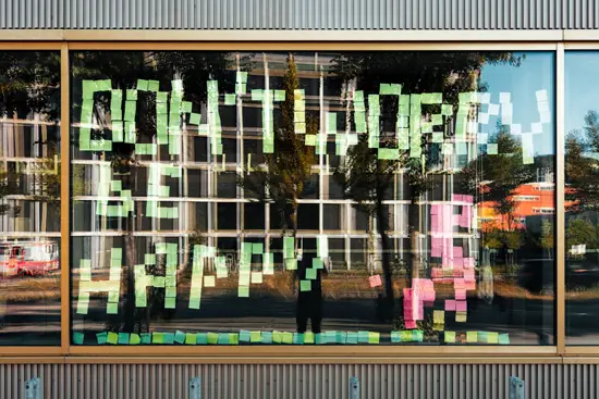 DON'T WORRY bE HAPPY / Suisse (2023)