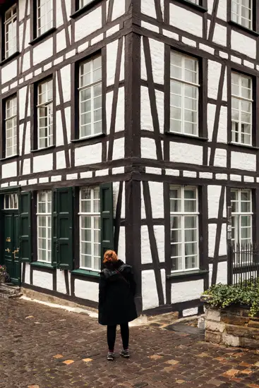 Black & White Colombage / Allemagne (2023)