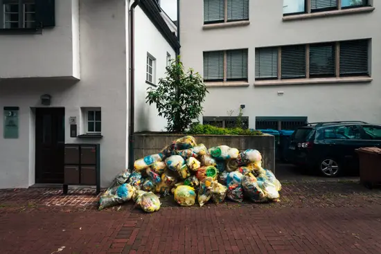 Tas de sacs-poubelle / Allemagne (2023)