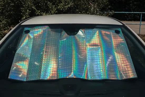 Pare-soleil III / France (2025)