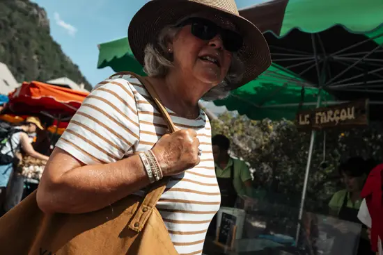 Mamie Chapeau (beige) / France (2025)