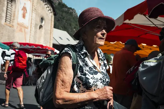 Mamie Chapeau (mauve) / France (2025)