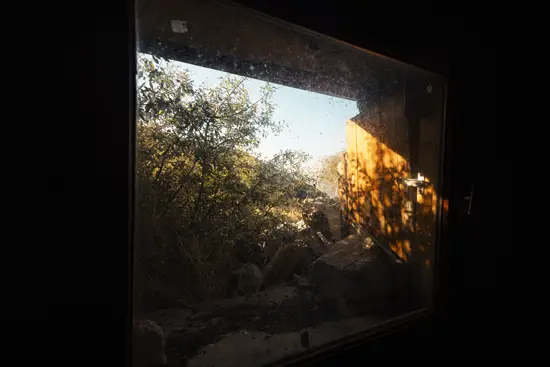 La fenêtre du refuge / France (2025)