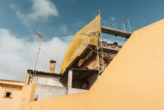 Yellow Travaux (2025)