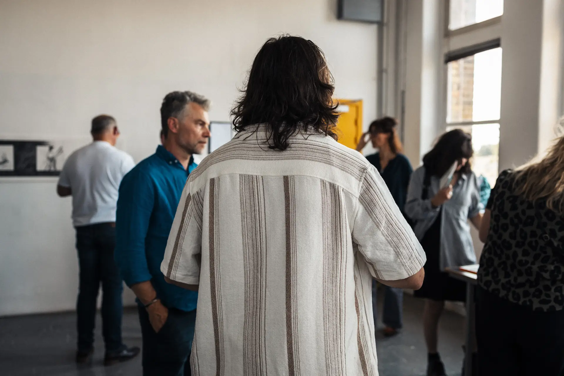 Mattéo HELLIN / Écho du silence, solitude urbaine