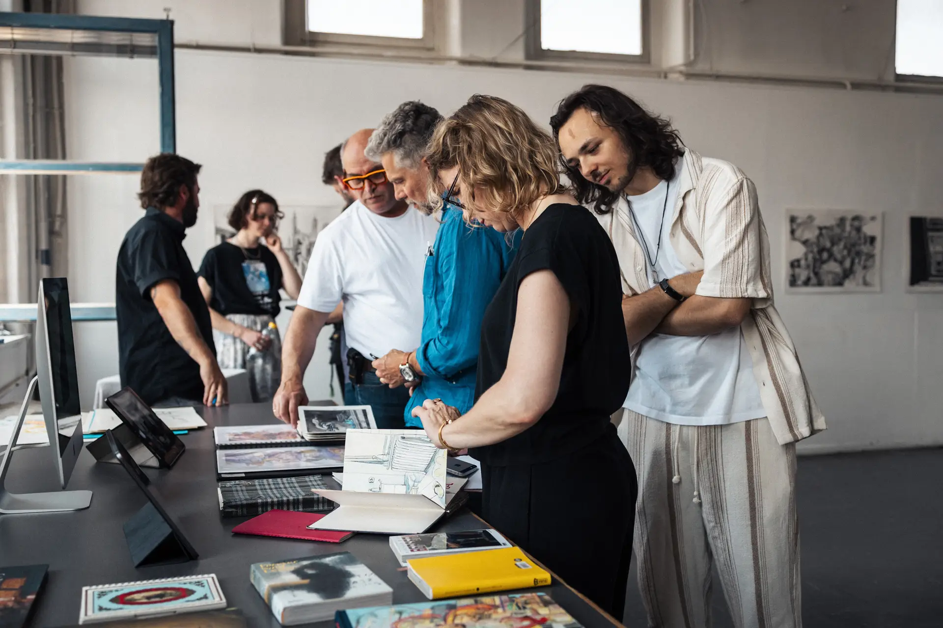 Mattéo HELLIN / Écho du silence, solitude urbaine