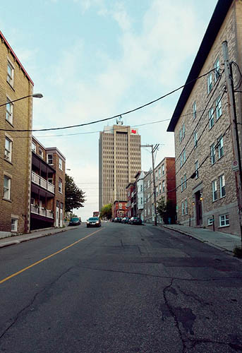 Une rue, au hasard, dans Québec (2014)