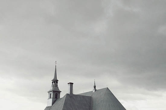 Toit d'église dans les cieux (2014)