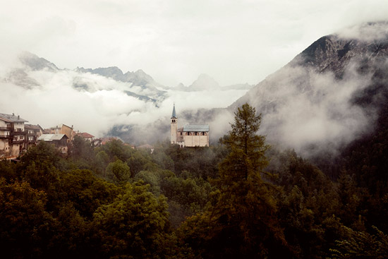 Posée sur la forêt / Italie (2016)