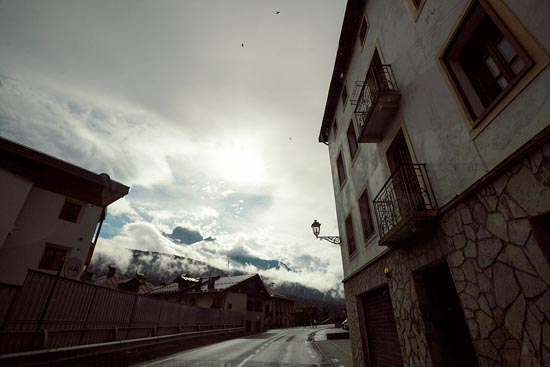 Il fait clair mais obscur / Italie (2016)