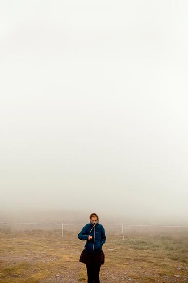 Mini femme avec capuche / Suisse (2016)