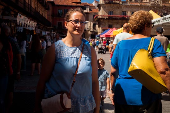 Les dames en bleu et le petit garçon en bleu également / Espagne (2019)