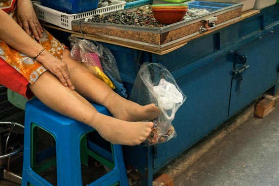 Bas chaussettes et sachet poubelle / Thaïlande (2020)