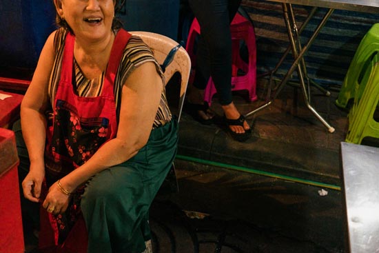 Rire sur le trottoir / Thaïlande (2020)