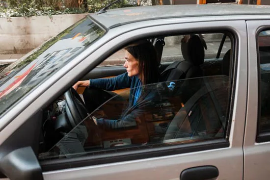 Déprimée sur le siège passager / Allemagne (2021)