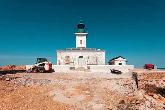 Phare en travaux / Corse (2023)
