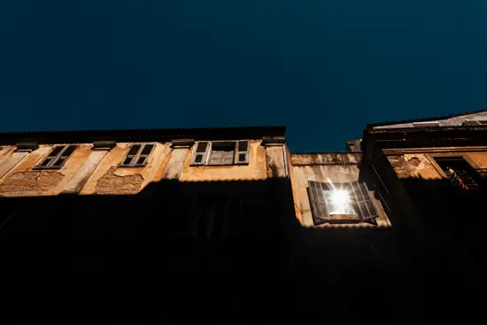 Lueur de fenêtre / Corse (2023)