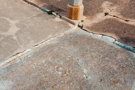 Sol de cimetière II / Corse (2023)