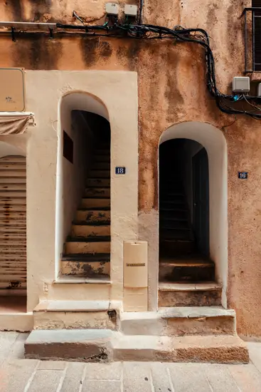 18 & 16 / Corse (2023)